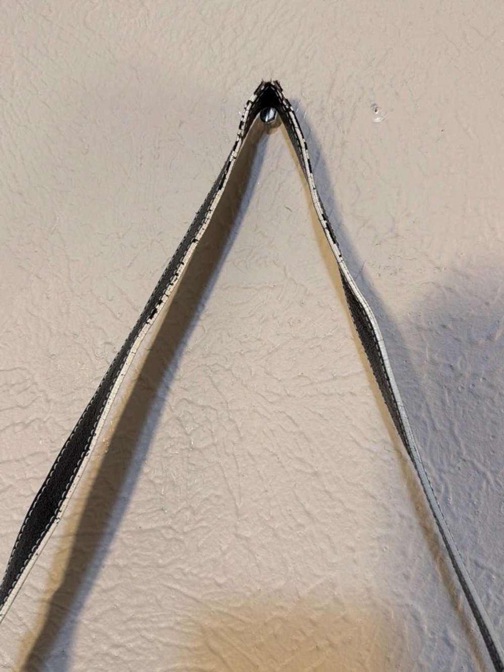 Black Shoulder Bag with Contrasting Stitching - Picture 4 of 11
